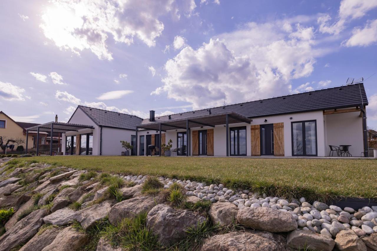 Babyky Apartmany Jindrichuv Hradec Exterior photo