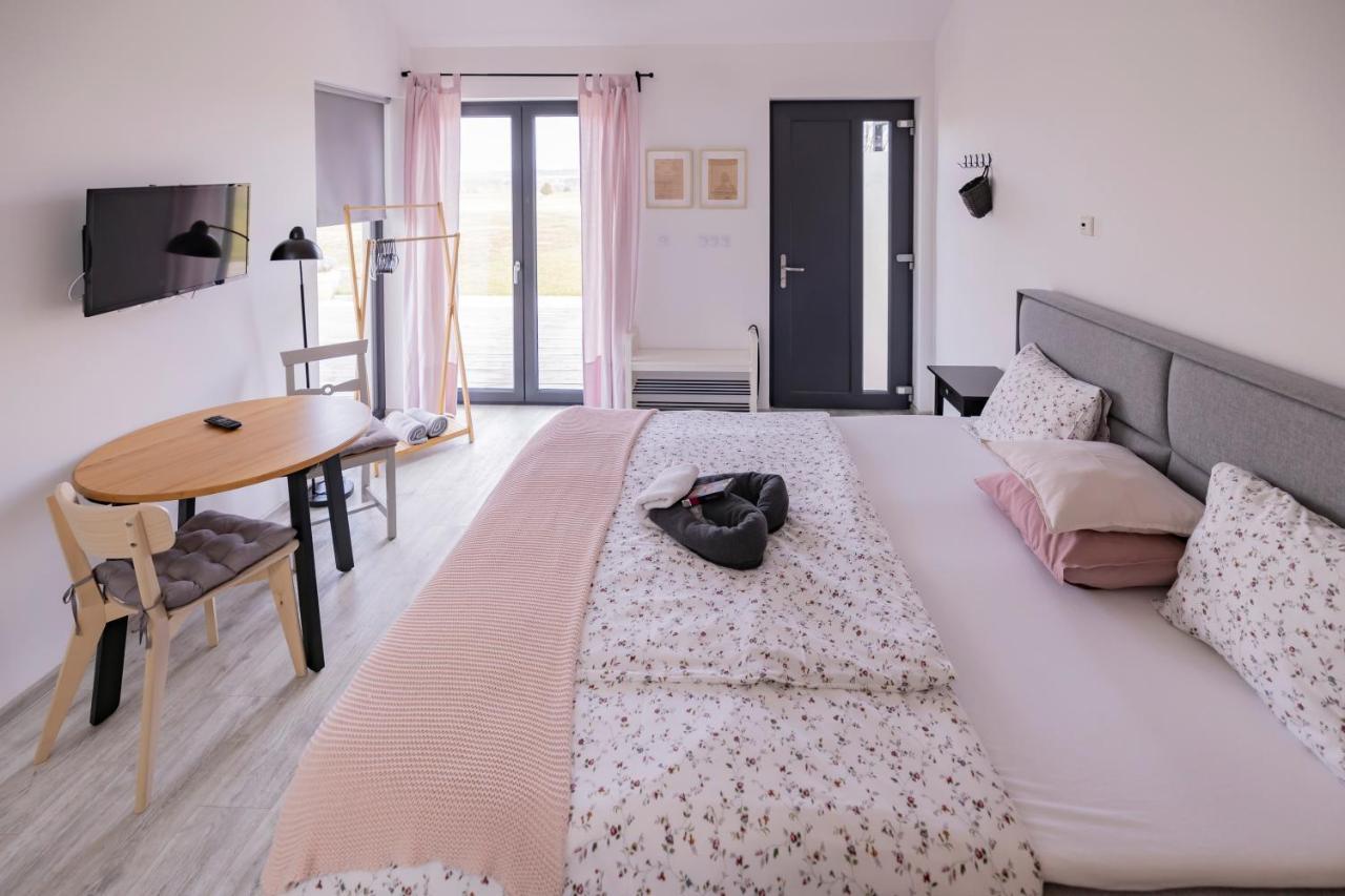 Babyky Apartmany Jindrichuv Hradec Exterior photo